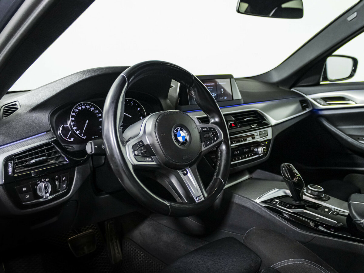 Купить BMW 5 серии 520d xDrive VII (G30/G31/G38), 2019, 109 001 км, фото №9
