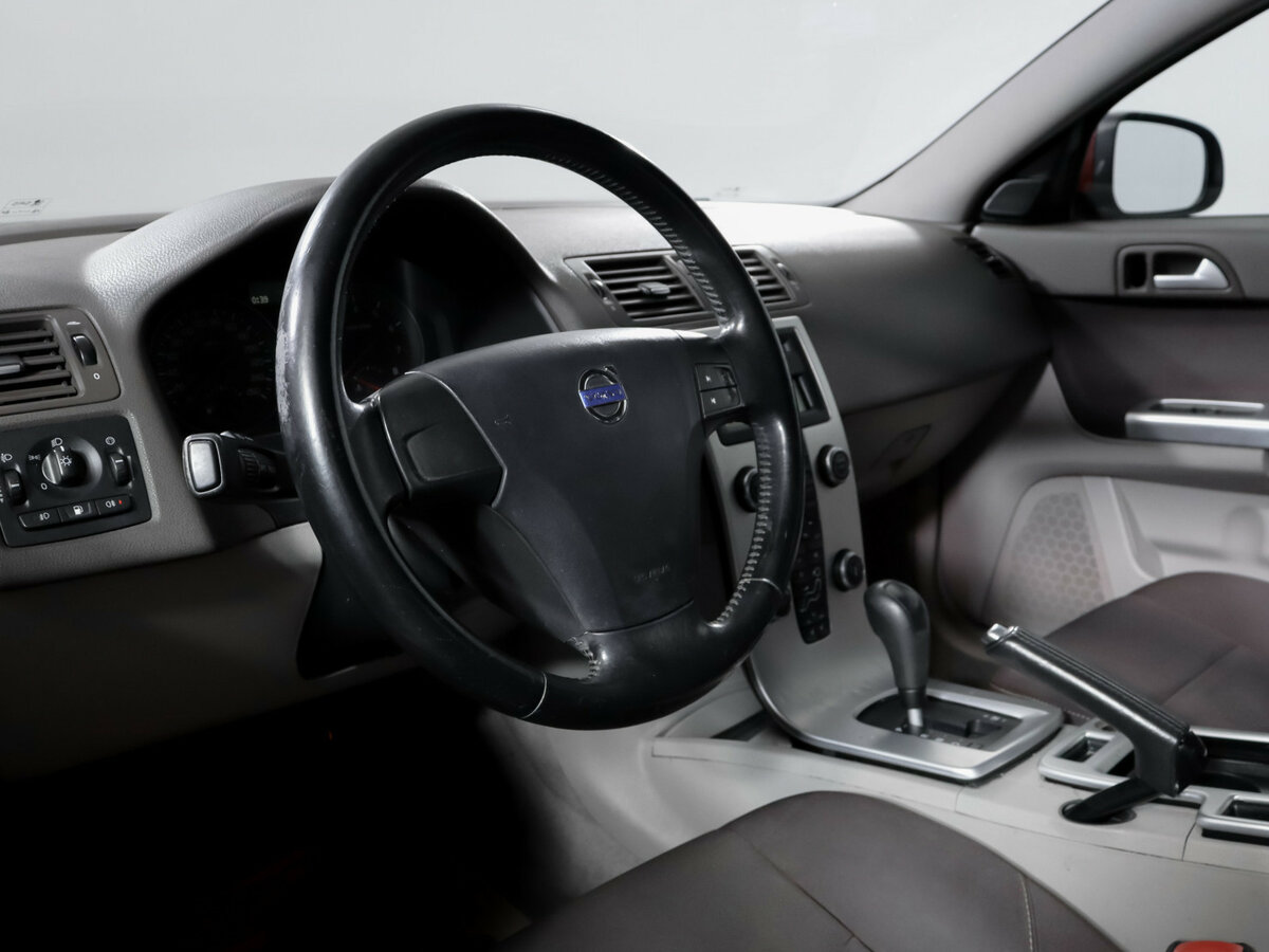 Купить Volvo S40 II Рестайлинг, 2010, 177 366 км, фото №13