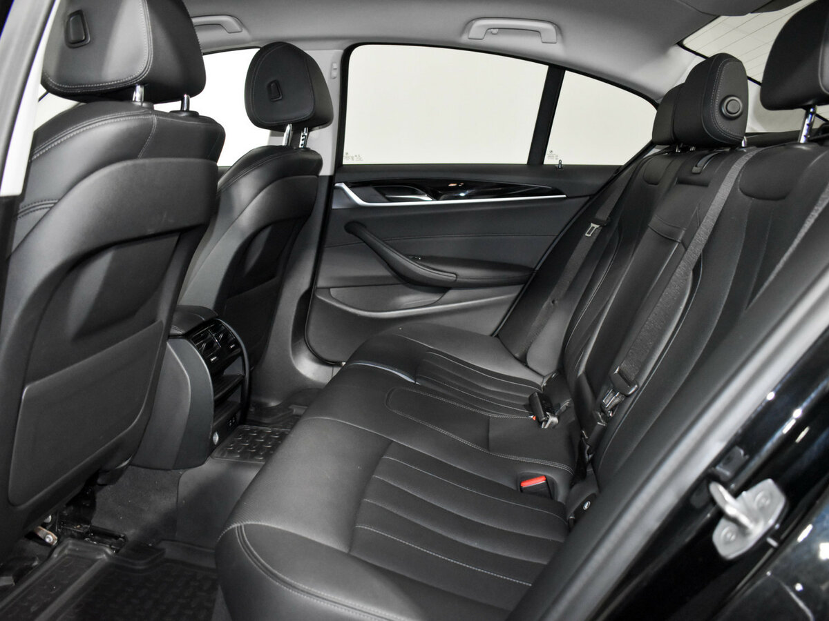 Купить BMW 5 серии 520d xDrive VII (G30/G31/G38) Рестайлинг, 2020, 143 000 км, фото №11