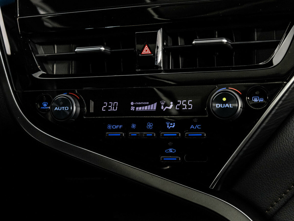 Купить Toyota Camry VIII (XV70) Рестайлинг, 2023, 25 000 км, фото №16