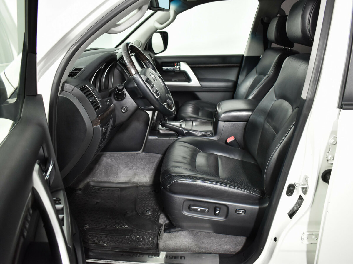 Купить Toyota Land Cruiser 200 Series Рестайлинг 1, 2013, 191 744 км, фото №8