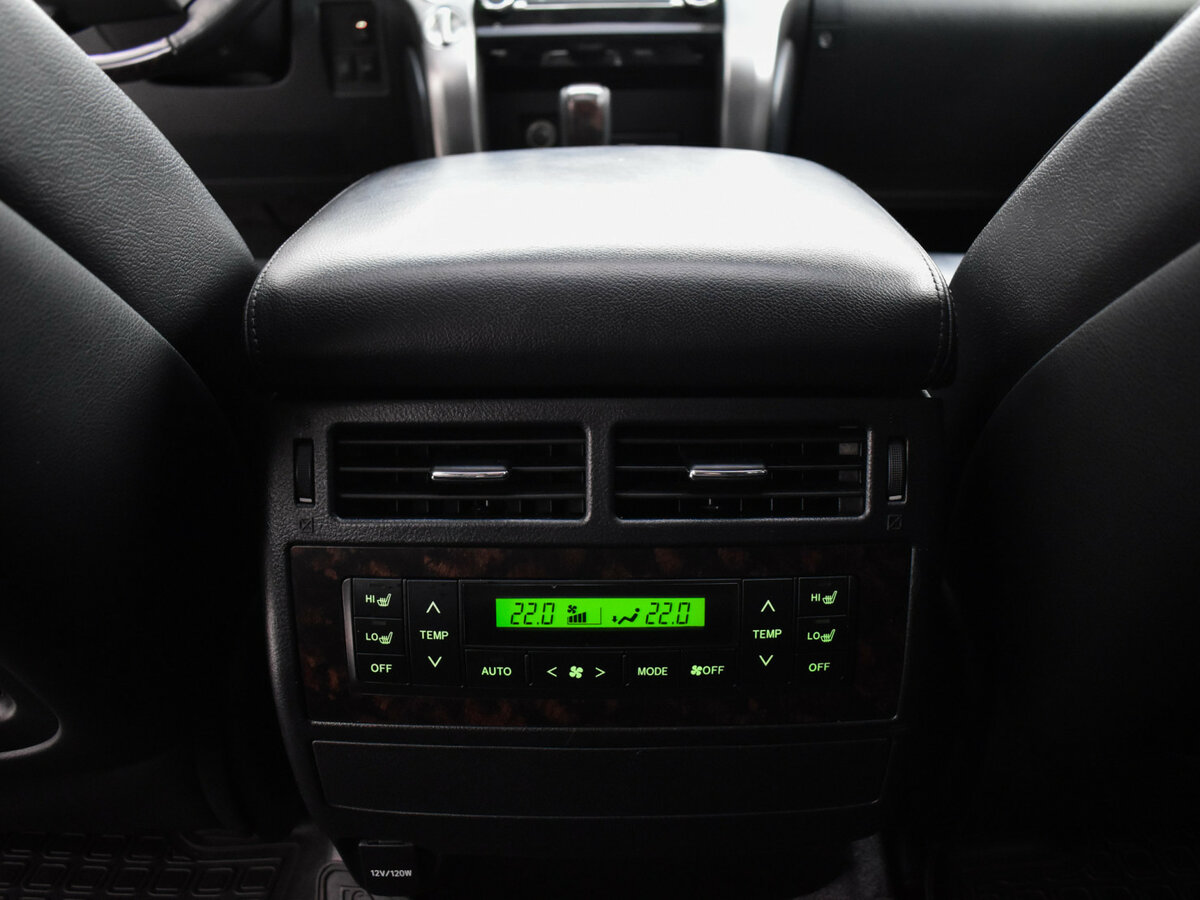 Купить Toyota Land Cruiser 200 Series Рестайлинг 1, 2013, 191 744 км, фото №17