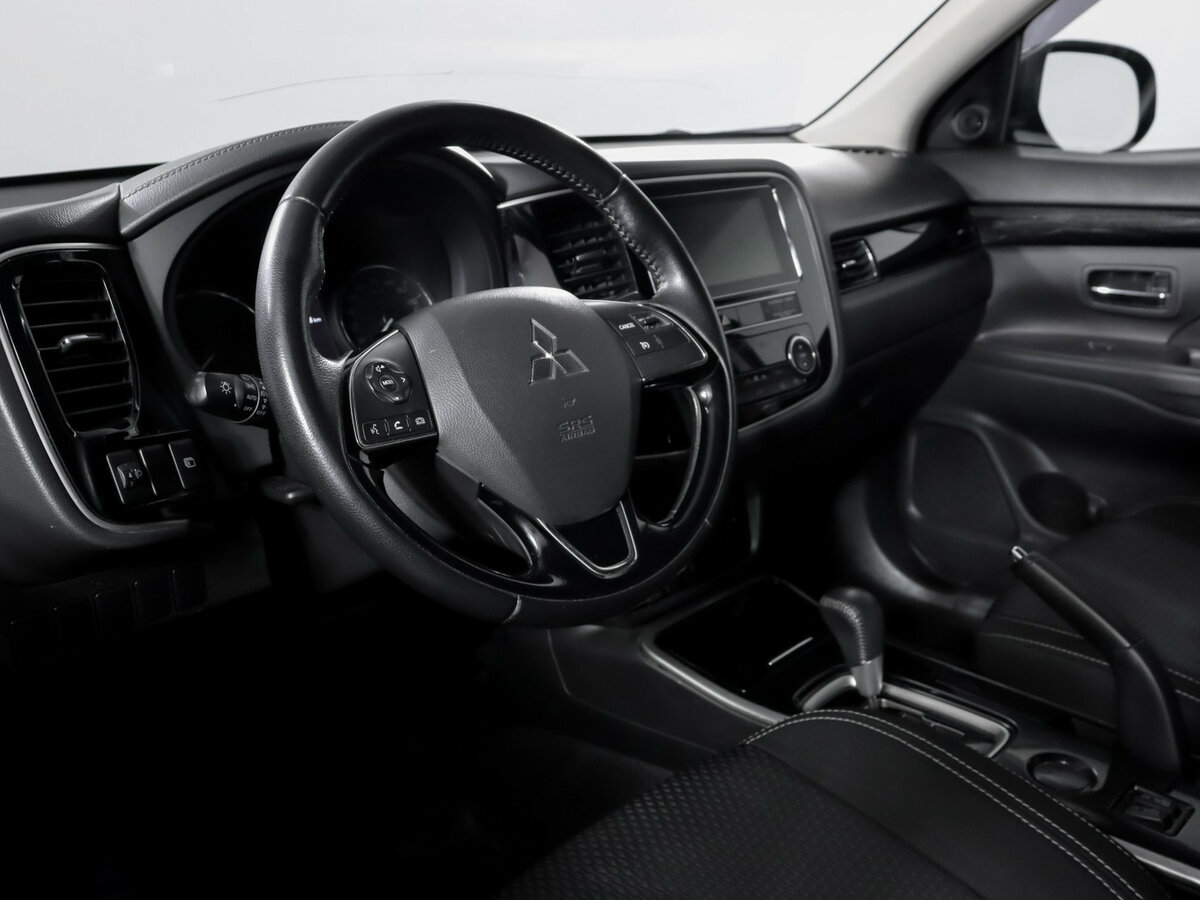 Купить Mitsubishi Outlander III Рестайлинг 3, 2019, 128 765 км, фото №14