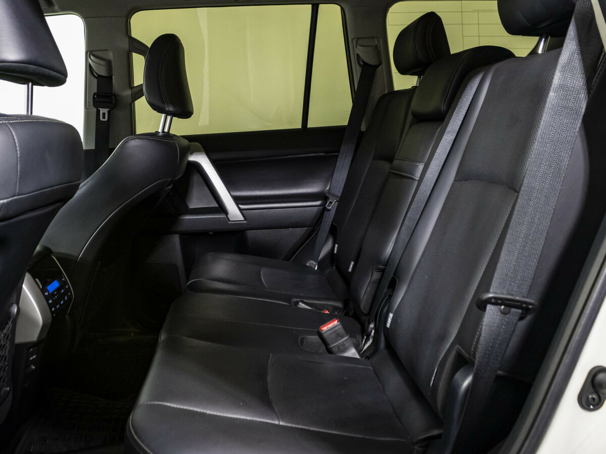 Купить Toyota Land Cruiser Prado 150 Series Рестайлинг 2, 2020, 95 633 км, фото №11