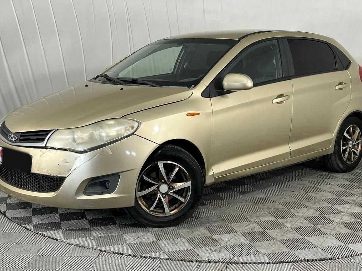 Chery Very (A13)